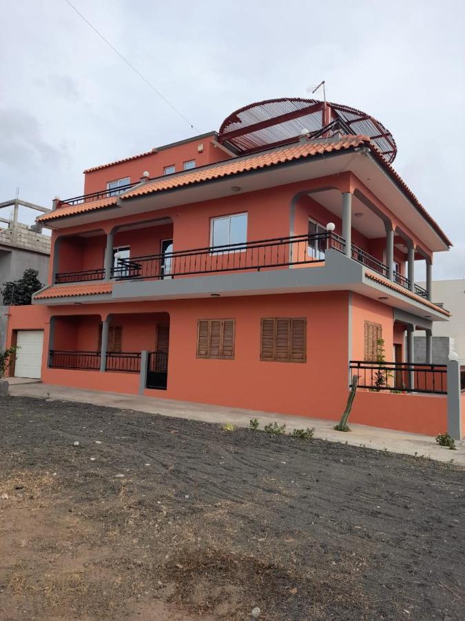 Tarrafal House Екстериор снимка