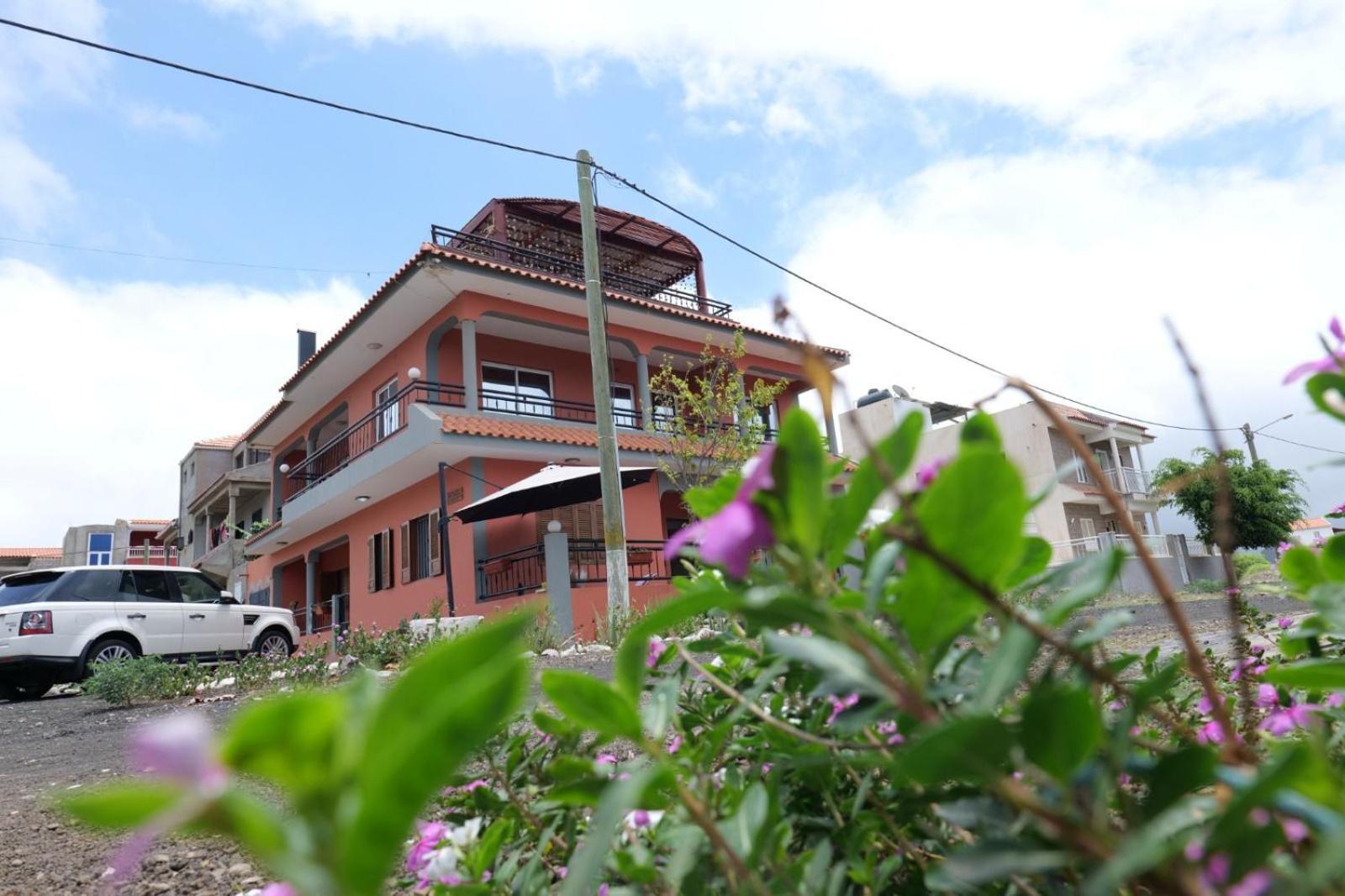 Tarrafal House Екстериор снимка
